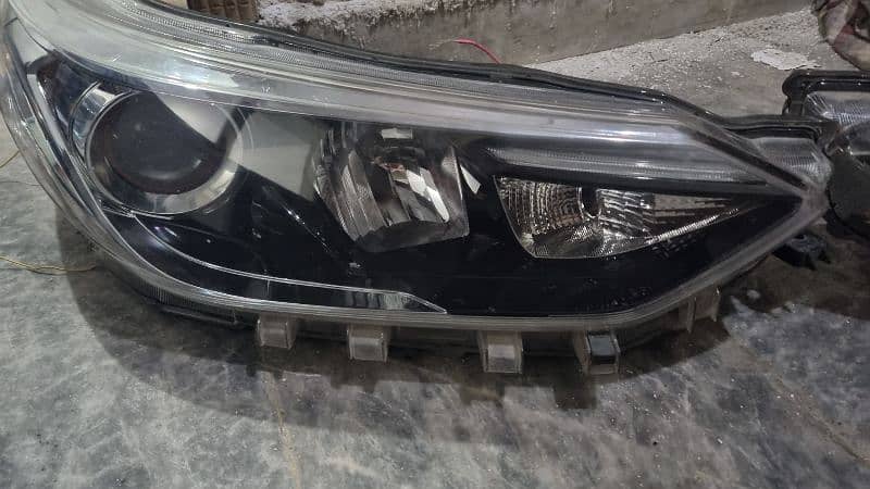 Headlights honda civic toyota yaris aqua 4