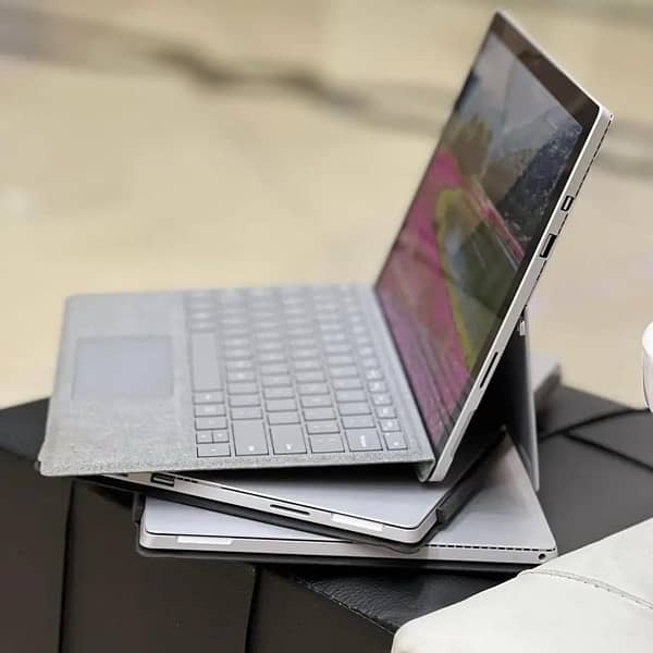 Microsoft Surface pro 7 i5 10th 16gb ram 256gb ssd 1