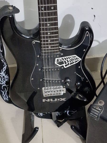 Stratocaster Electric Guitar Yamaha Amp Combo Urgent Sale 3