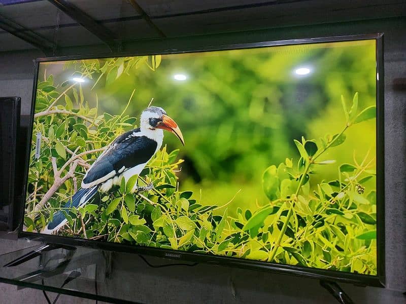 48. INCH SMART PLUS ANDROID LED TV 4K UHD.  03228083060 2