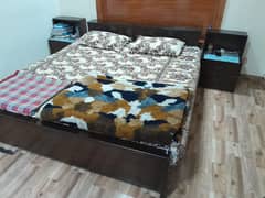 Wooden used bed set