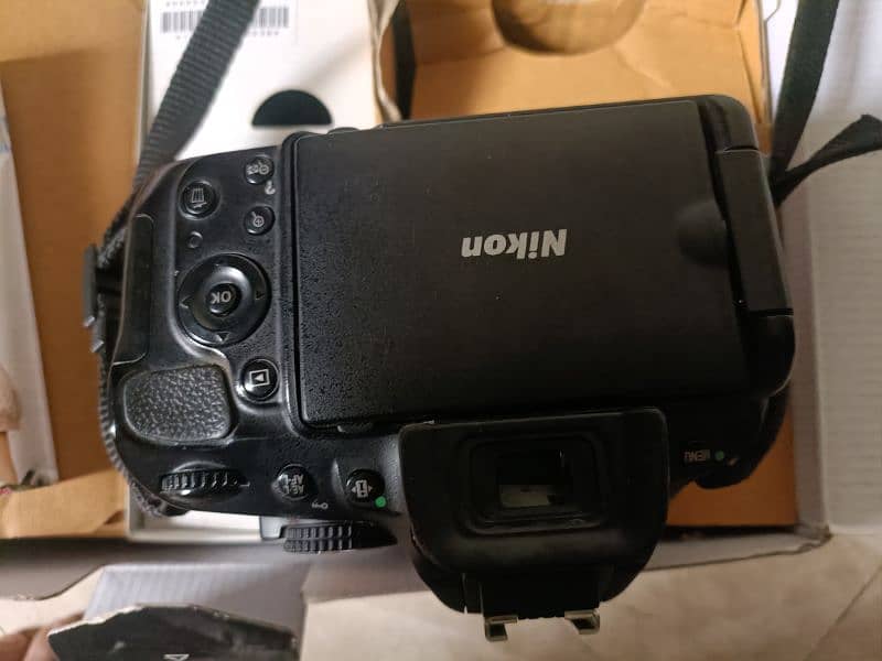 Nikon D-5100 New 4