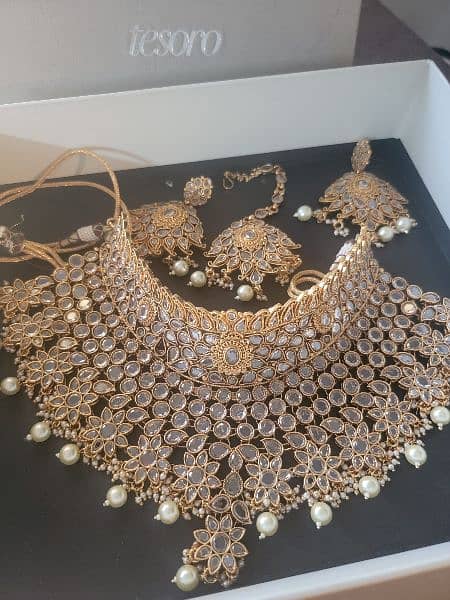 Tesoro Bridal jewelry set 15000 5