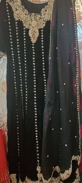 Black kamdani dress with chatapati border dupatta 9