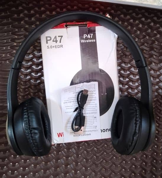 BIG OFFER NEW BEST QUALITY HEADPHONES ONLY RUPEES 1500(03047168737). 0