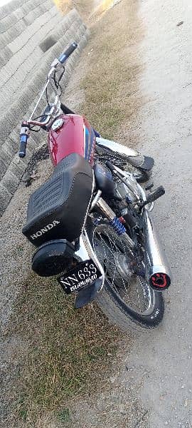 Honda 125 2008 model lush condition total genuine with double samaan 1