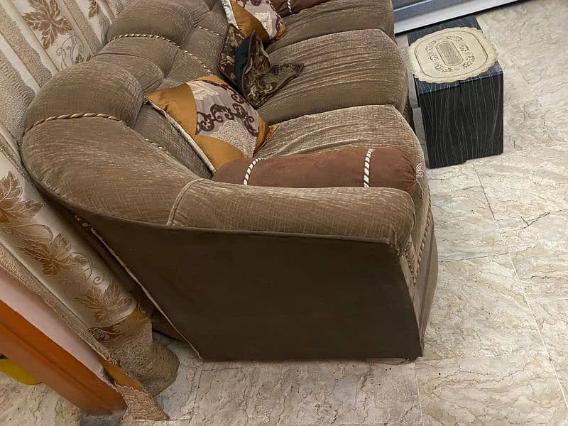 5 seater sofa set for sell 4