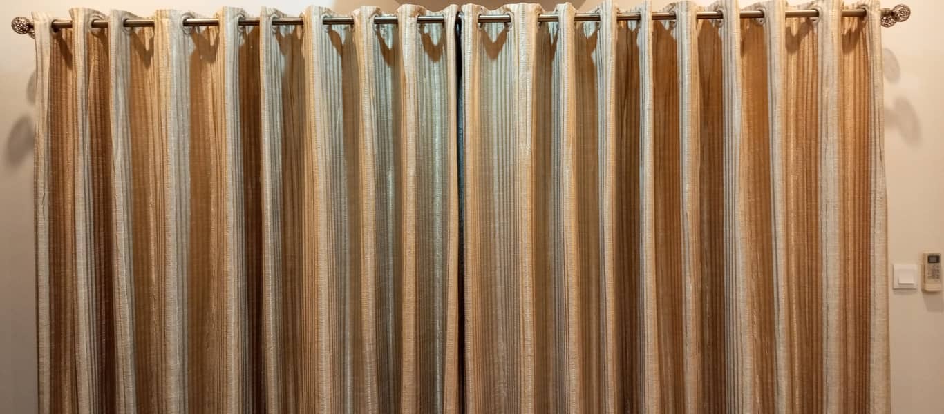 Bedroom curtains 0