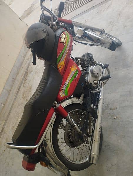urgent for sale rode prince red colour 10/10 condition 1
