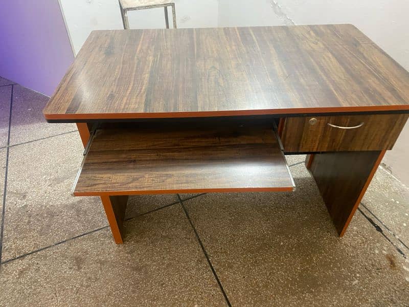 brand new computer table for sale 1