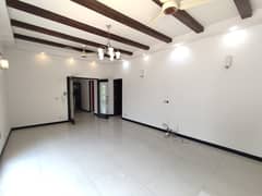 One Kanal Upper Portion With Separate Gate Available On Rent At DHA Phase 06 Lahore