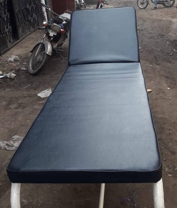 Hospital furniture manufacturer/Hospital bed/examination couch/ot scrb 12