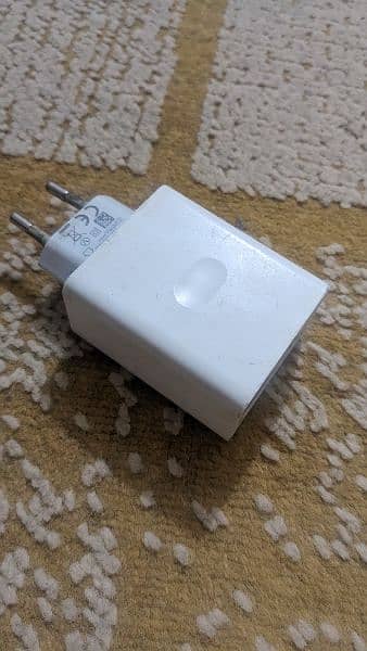 Best quality lot and original mobile chargers /adopters 17