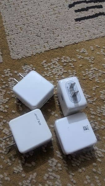 Best quality lot and original mobile chargers /adopters 18