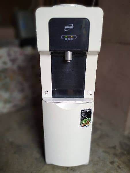 water dispenser running condition 1 time gas charge 5