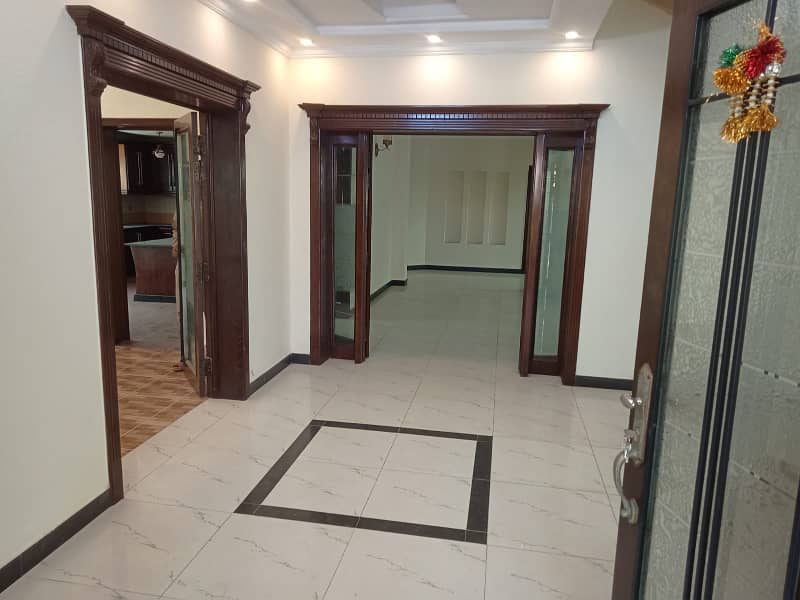 1 Kanal Modern Beautiful House for Rent in FF Block Phase 4 DHA Lahore 2