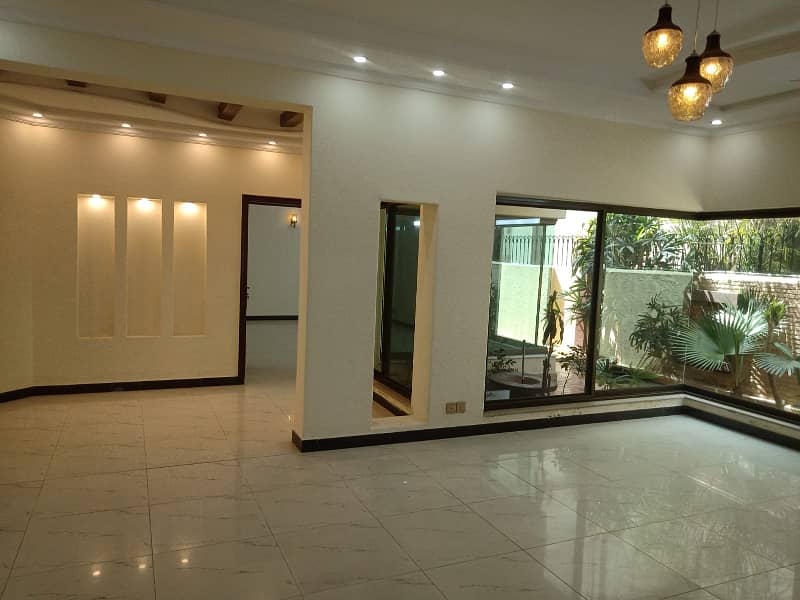 1 Kanal Modern Beautiful House for Rent in FF Block Phase 4 DHA Lahore 13