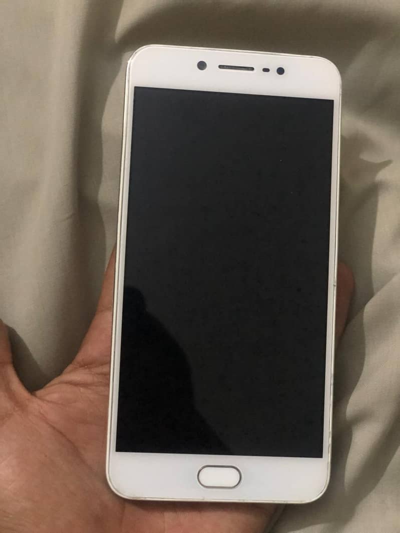 vivo y 67 4 64 all ok 10 bby 100 condition not a single fault 4