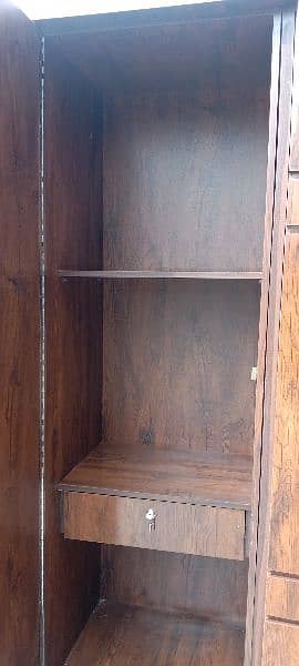 Wooden Wordrobe / House Hold Furniture 3