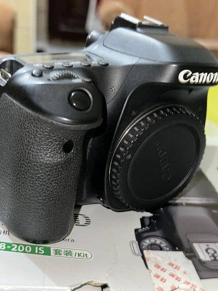 Canon 80D 2