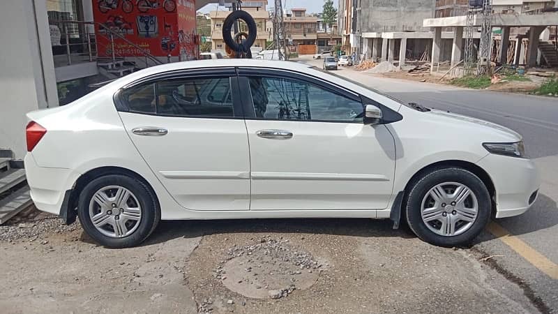 Honda City IVTEC 2019 - Total Genuine except one wheel arch 3