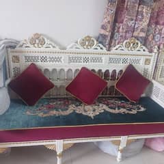 BRAND NEW,WOODEN,HIGH GLOSS DECO PAINT,CHINIOTI 5 SEATER