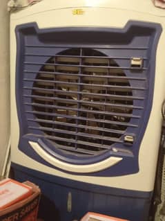 Room Cooler with Icebox