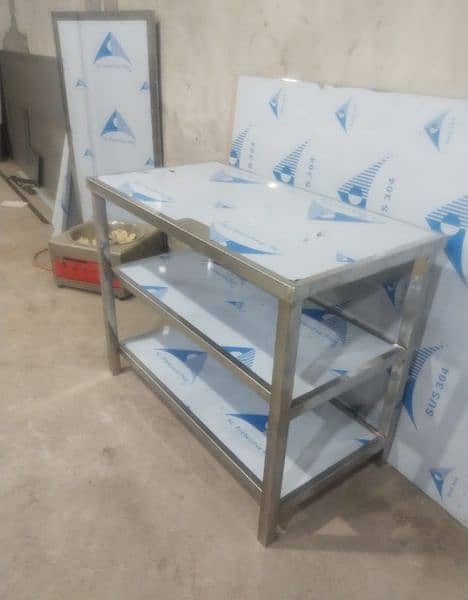 working table 0