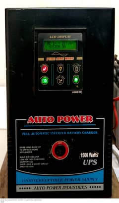 UPS 1500 Watts with PWM solor charger 24V.
