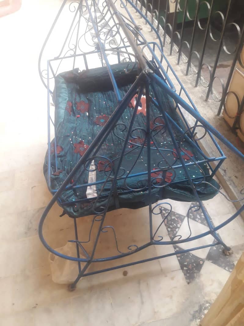Baby swing for sale 1