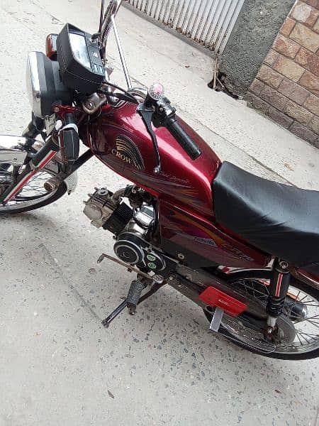 Crown CD 70 bike in good condition 0