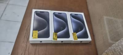 iphone 15 pro max 256GB offical pta Mercantile