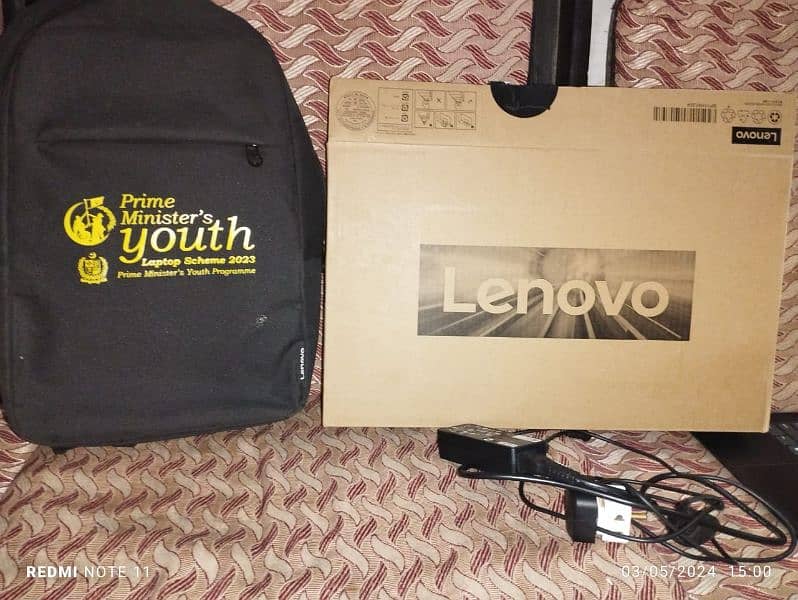 LENOVO V14 G3 GAMING LAPTOP i5 12th gen 8gb ddr4ram graphics intel 4gb 17