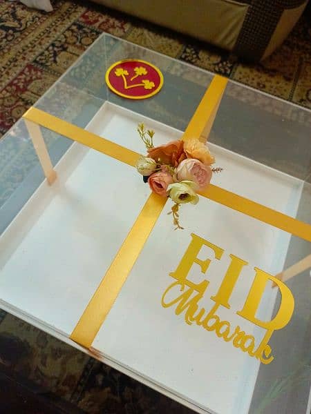 Acrylic Gift Boxes ( Price depends on size and design) 0302-1466006 2