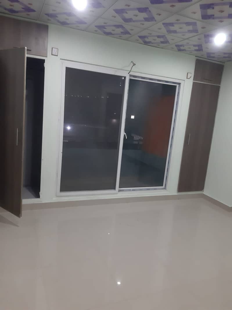 "2nd Floor Flat near Nust - Ideal for Girls Students and Small Fam!" 3