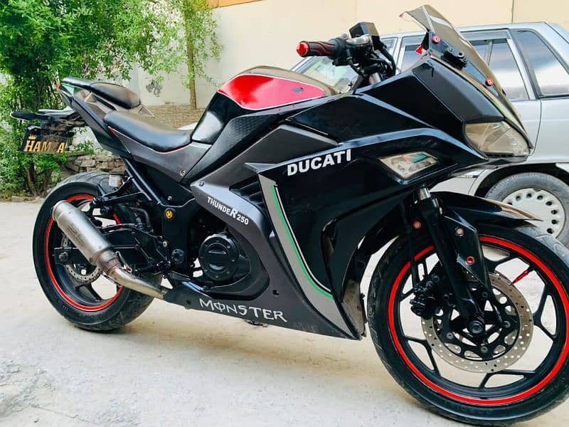 urgent Ducati Orginal model 350cc 1