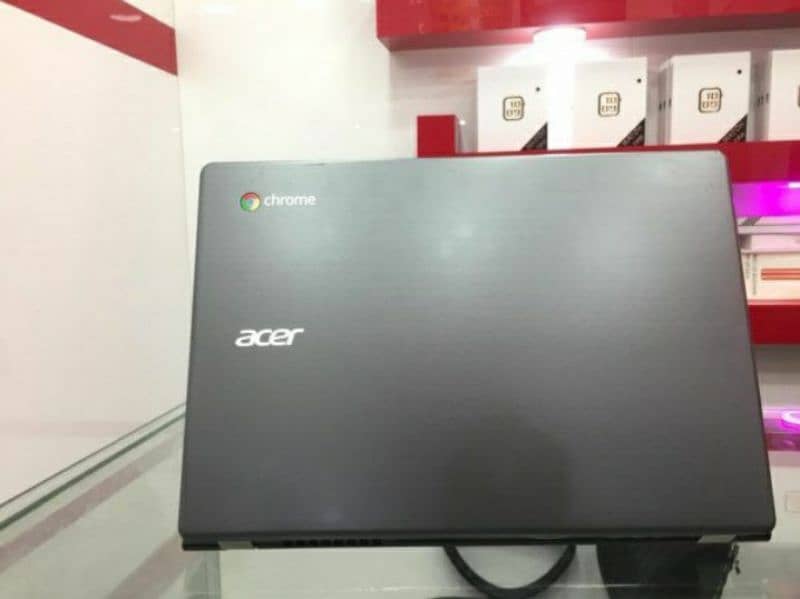 Acer C720 mini Laptop 4