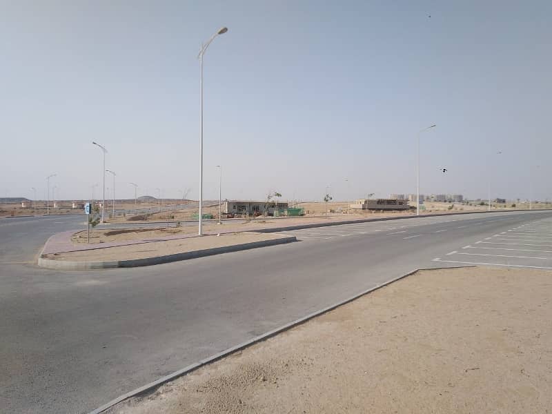 4840 Square Yards Farm House Land Available For Sale In Bahria Town - Precinct 20 Golf City 4