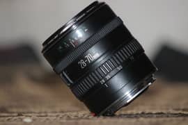 Canon zoom EF 28-70mm Lens