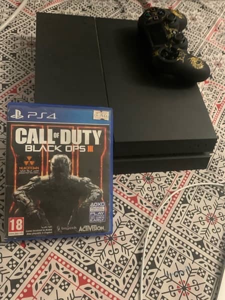 Ps4 with controller and call of duty BO3 1