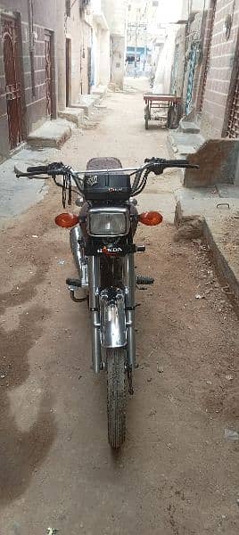 Fast Owner Karachi Model 10