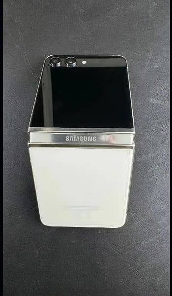 Samsung Z Flip 5 Complete Box Non PTA 512 GB 1