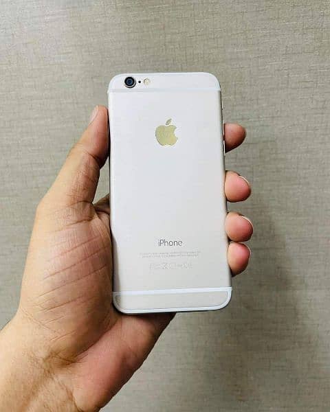 iPhone 6s//64 GB PTA approved my WhatsApp 0324.4025. 911 0