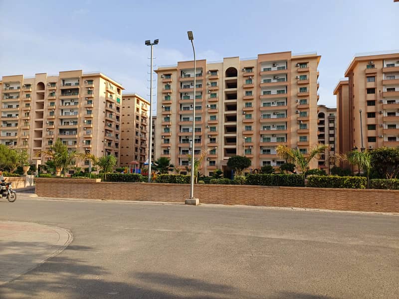 4 bed room Apartment at a very good location in Askari 11 Lahore. 2