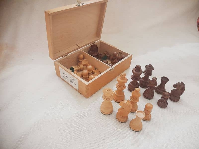 Chess wooden pieces 2