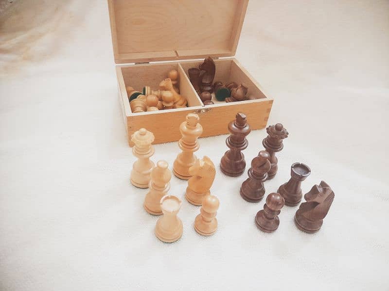 Chess wooden pieces 3
