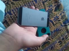 apple iphone 5s non pta 16 gb.  whatsapp no. 03028644426