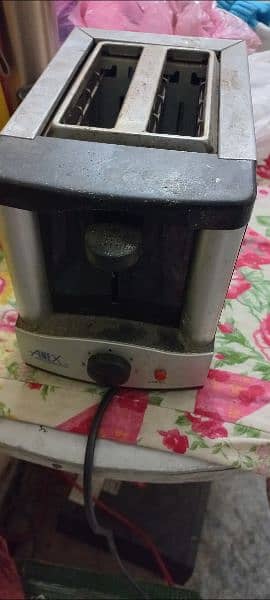 toaster in good condition 0