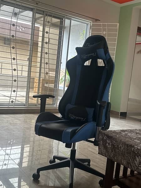 gaming chair 1