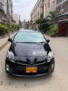 Prius G Touring Selection 1.8. Model 2011 & Registered 2018